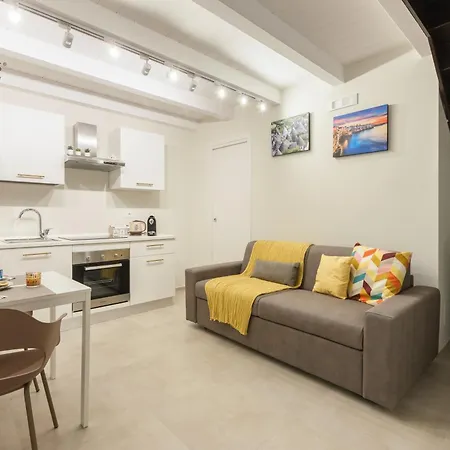 Apartment Alibi Loft: Centralissimo Con Free Wifi, Netflix, A/c E Tutti I Comfort
